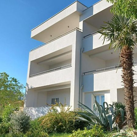 Apartments Daria كرك المظهر الخارجي الصورة